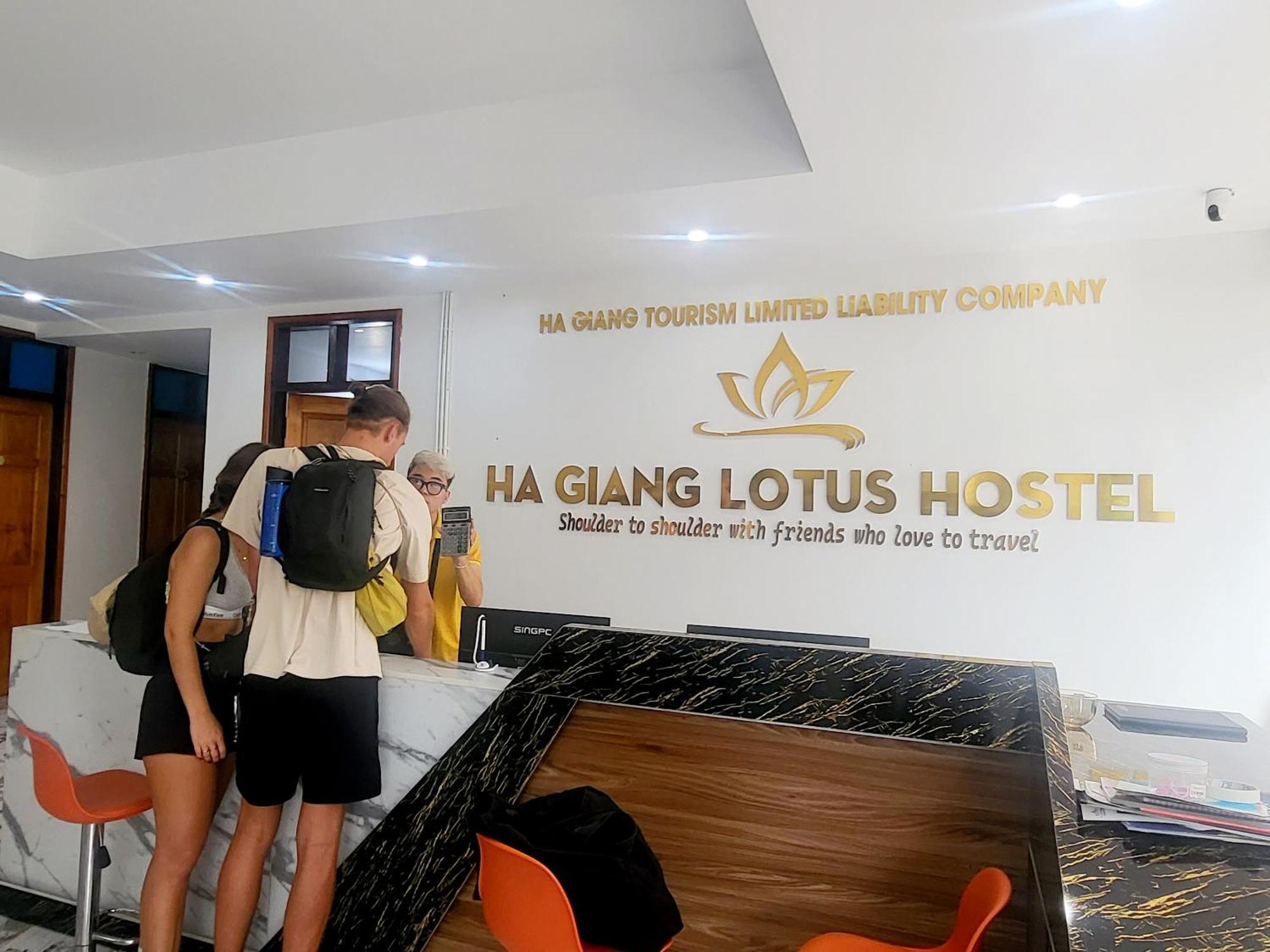 Ha Giang Lotus Hostel Motorbikes Tours Luaran gambar