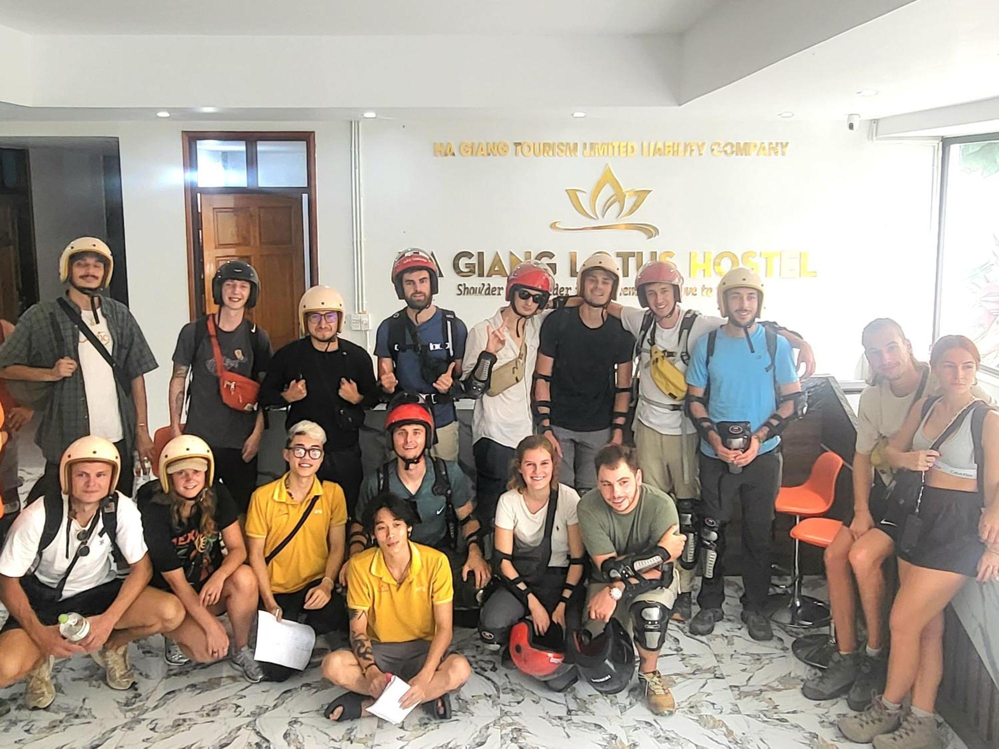 Ha Giang Lotus Hostel Motorbikes Tours Luaran gambar