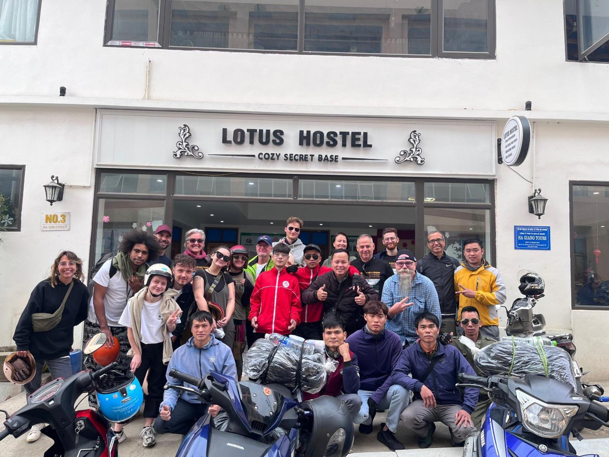 Ha Giang Lotus Hostel Motorbikes Tours Luaran gambar